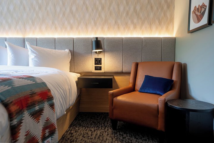 Room 10 of 74