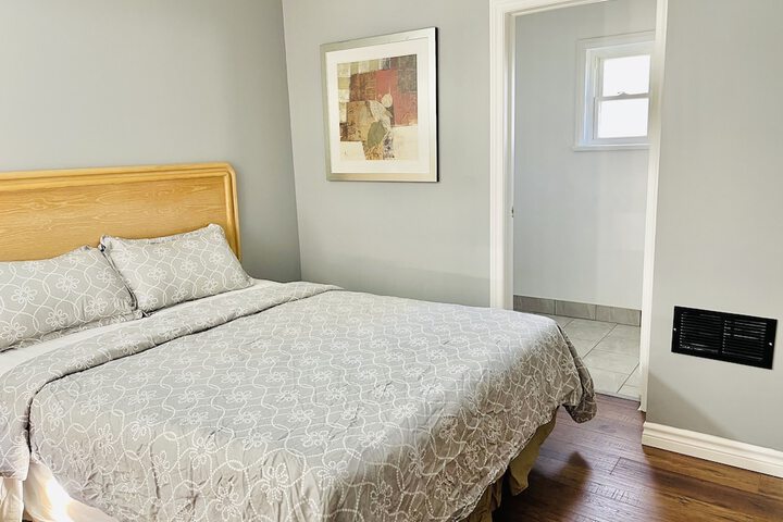 Room 14 of 24