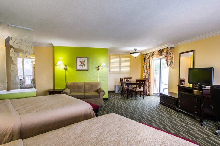 Room 4 of 29