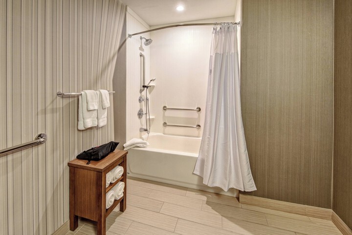 Room 21 of 29