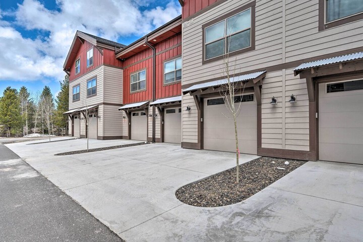 Charming Mccall Townhome: Hike Fish, & Ski!