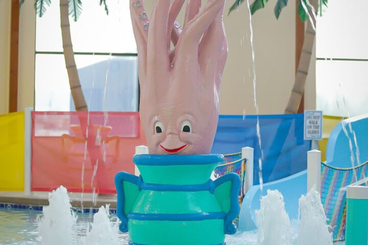 Grand Marquis Waterpark Hotel & Suites