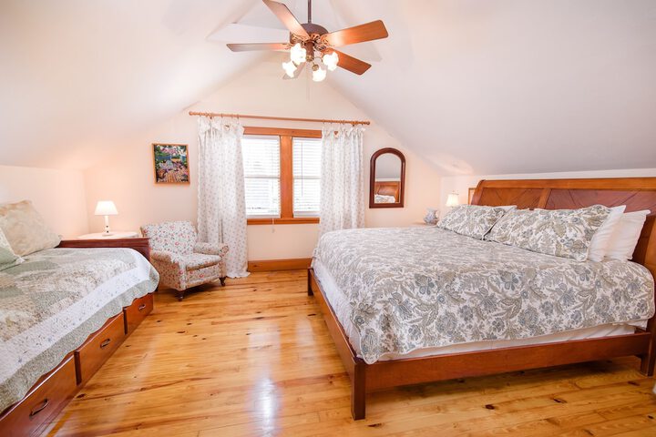Room 115 of 206