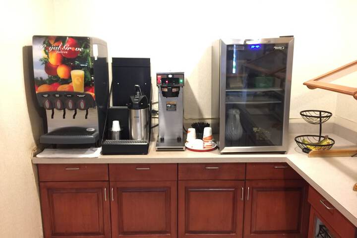 Breakfast/Coffee Service 23 of 23