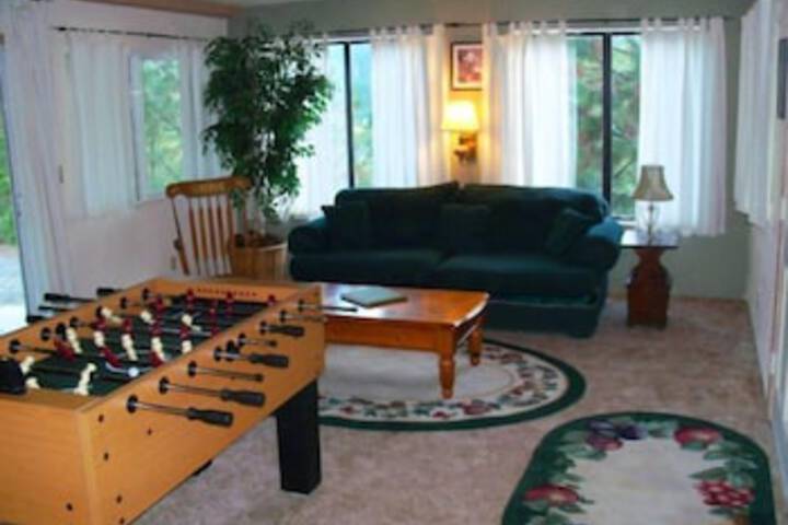 Penthouse at the Kelly Lodge Holiday home 4 BestStayz.1