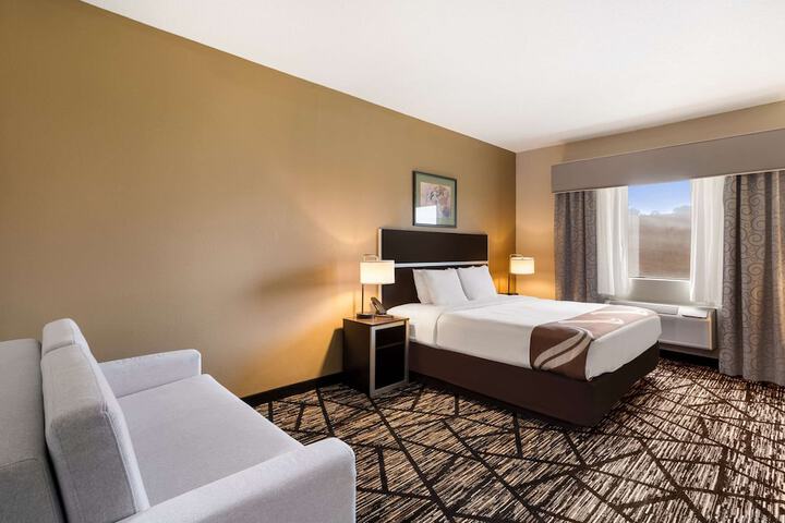Quality Inn & Suites Pearl - Jackson