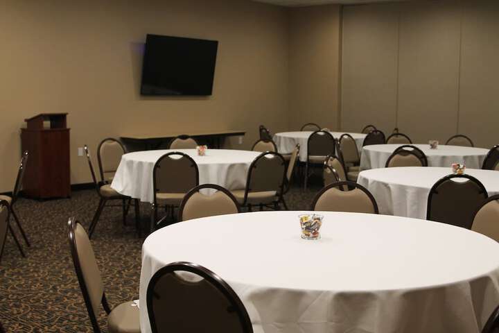 Cobblestone Inn & Suites - Fort Madison
