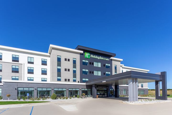 Holiday Inn & Suites Cedar Falls - Waterloo Event Center by IHG