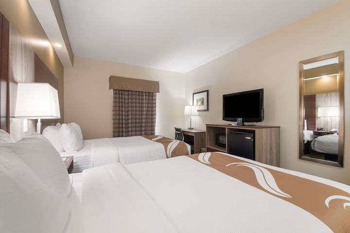 Room 9 of 25