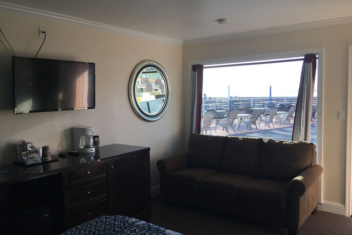 Room 72 of 88