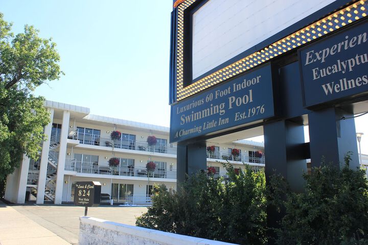 Hotel 6 of 77