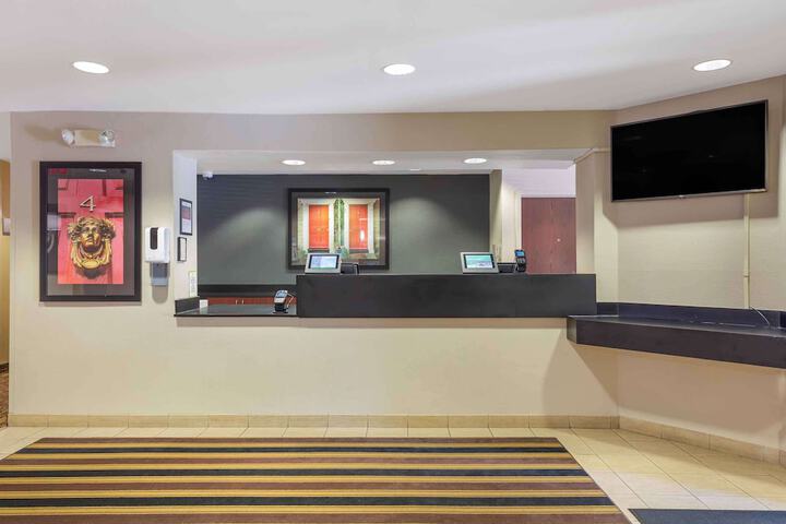 Hotel Interior 11 of 31