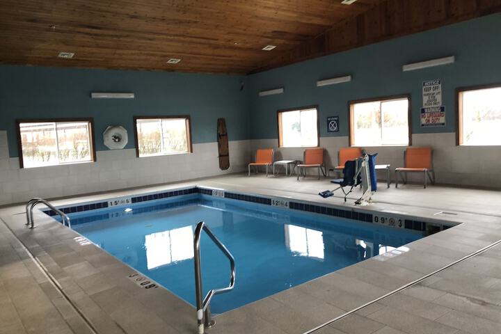 Holiday Inn Express Mt. Vernon by IHG
