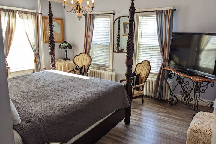 Room 26 of 119