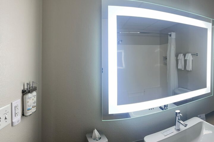 Room 115 of 145