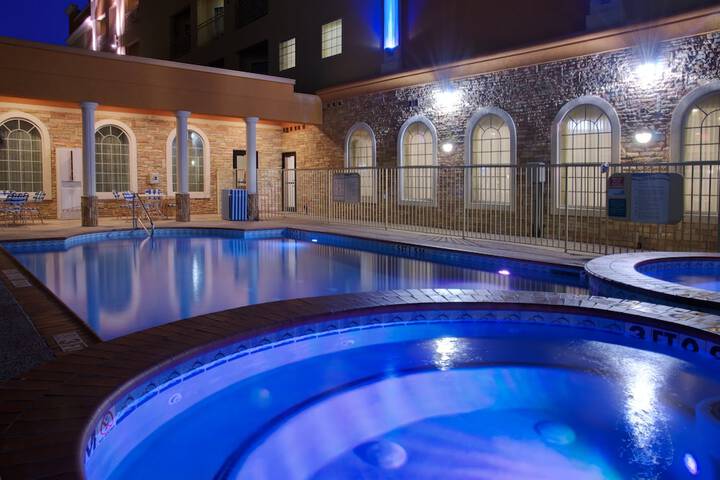 Pool 4 of 63