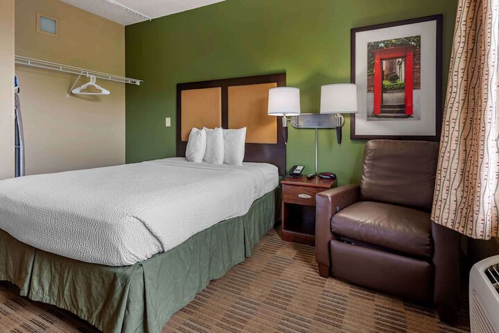 Extended Stay America Suites Edison Raritan Center