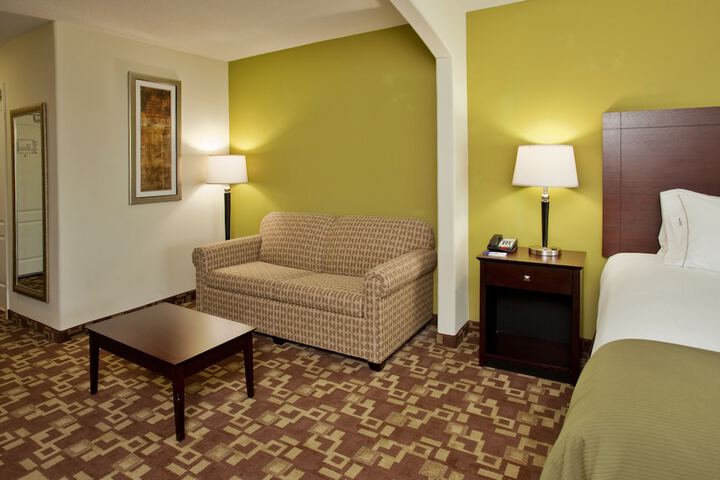 Room 36 of 48