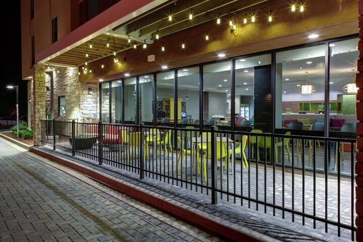 Terrace/Patio 28 of 29