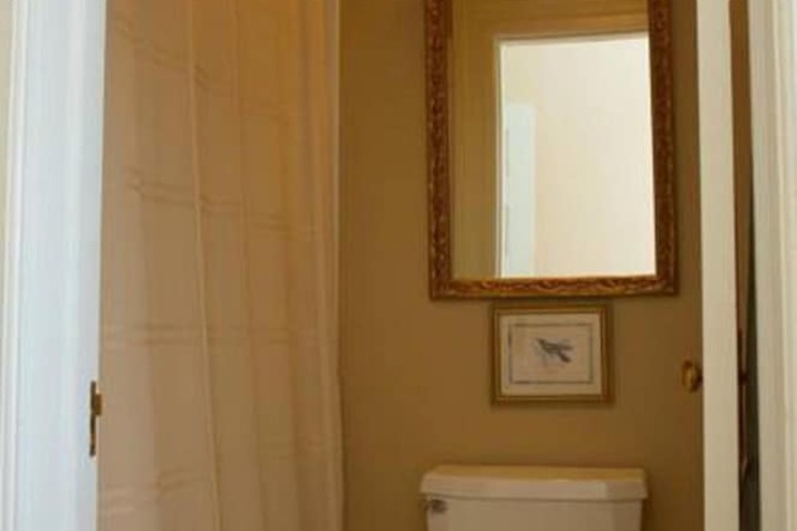 Lookaway Inn