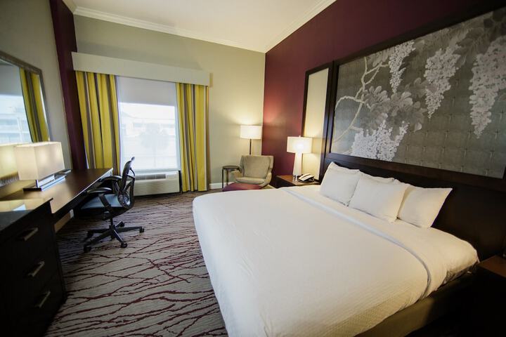 Room 27 of 56