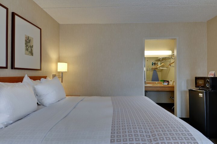Room 18 of 22