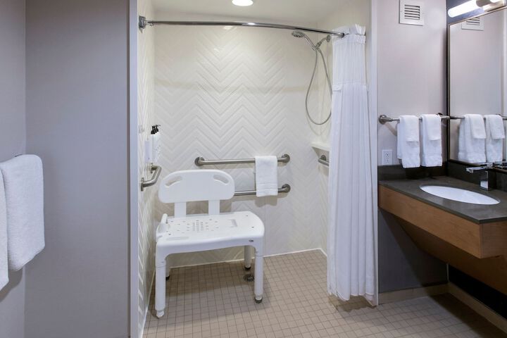 Fairfield by Marriott Rochester Henrietta / University Area
