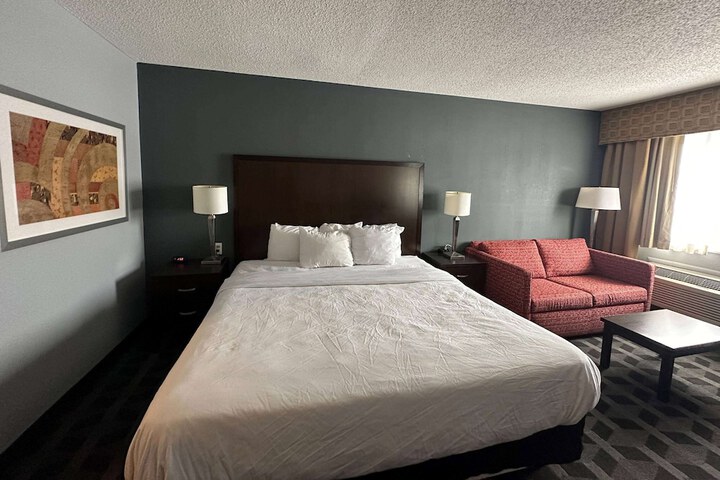 Room 34 of 55