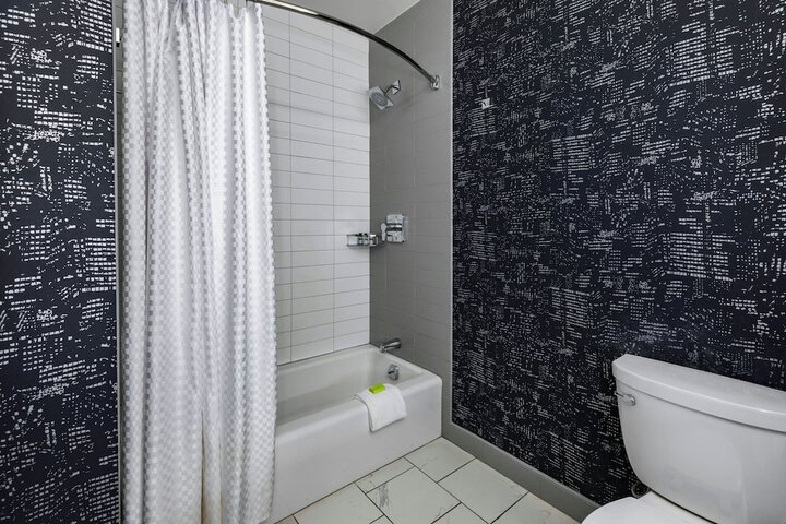 Room 20 of 46