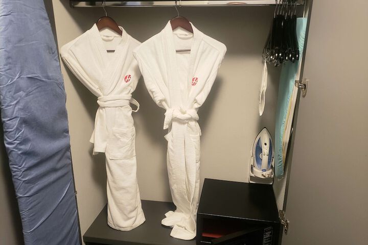 Room 21 of 27