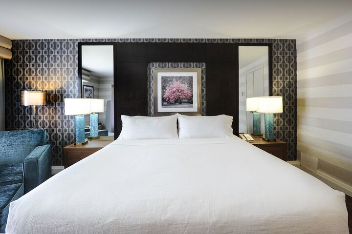 Room 27 of 53