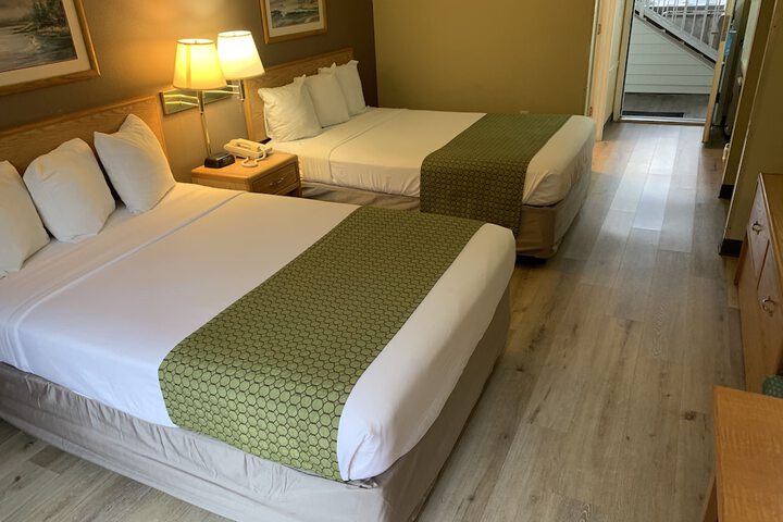 Days Inn by Wyndham Ocean Shores