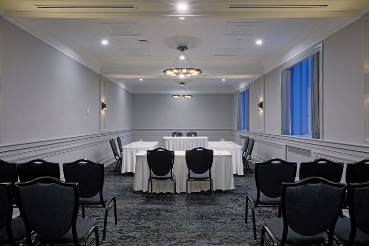 The Fort Garry Hotel Spa and Conference Centre, an Ascend Collection Hotel