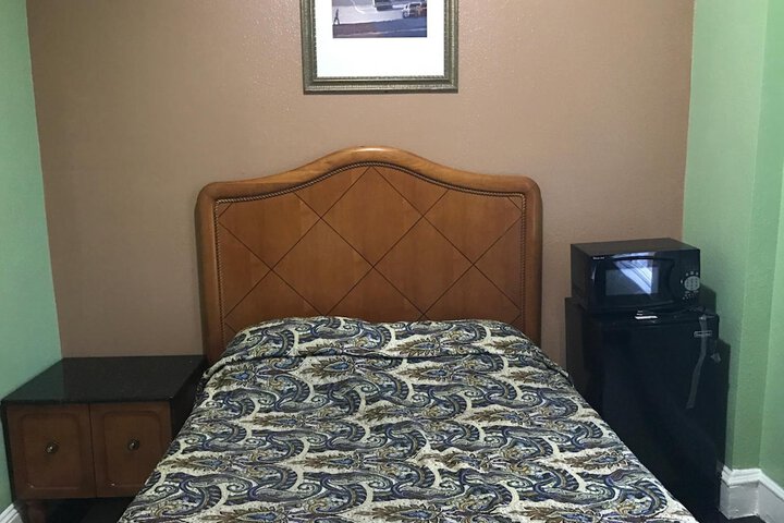 Room 26 of 53