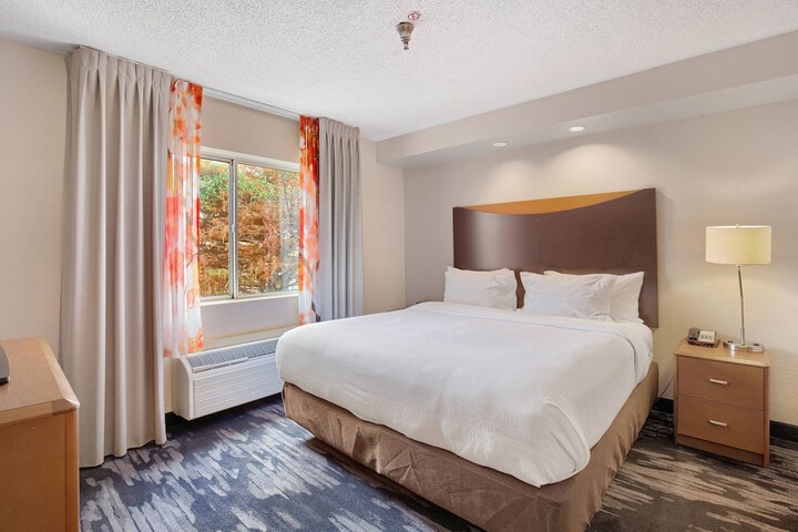 Room 16 of 47