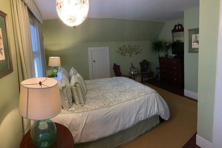 Olde Captains Inn