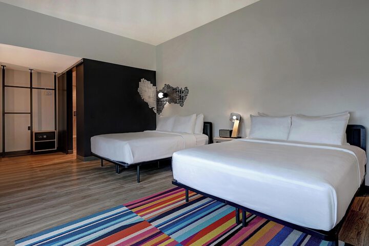 Room 18 of 36