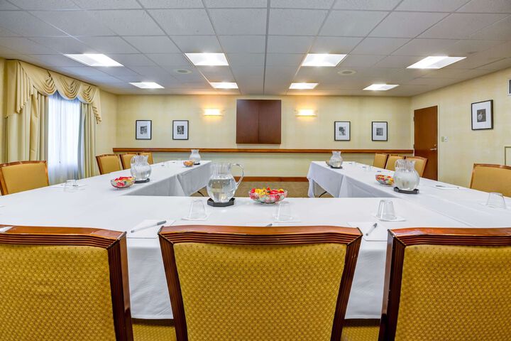Hampton Inn Boston - Norwood