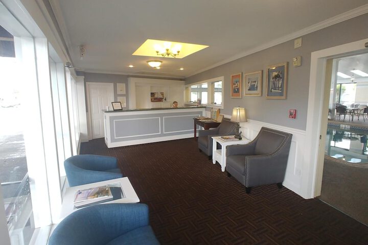 Hyannis Travel Inn