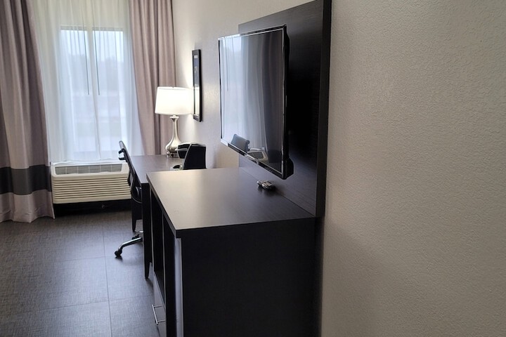 Comfort Inn & Suites Greer - Greenville