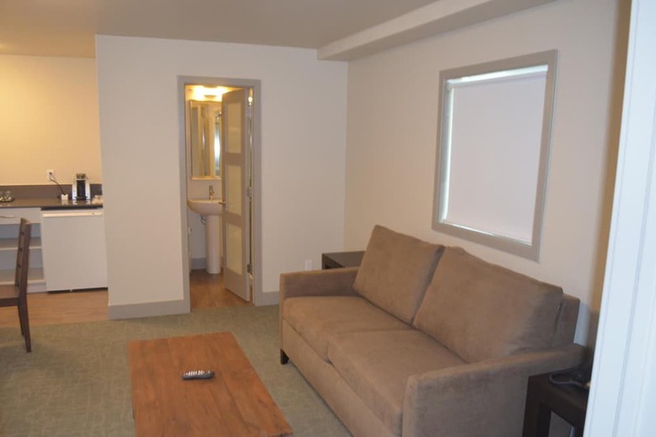 Room 26 of 40