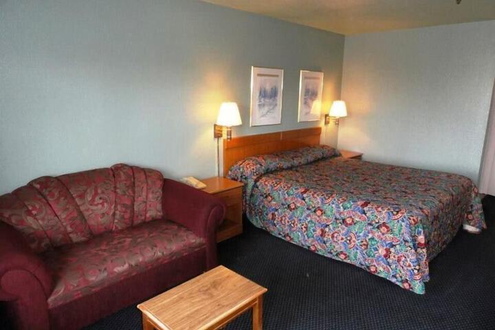 Room 18 of 27