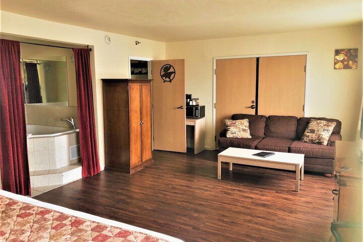 Ramada by Wyndham Anchorage