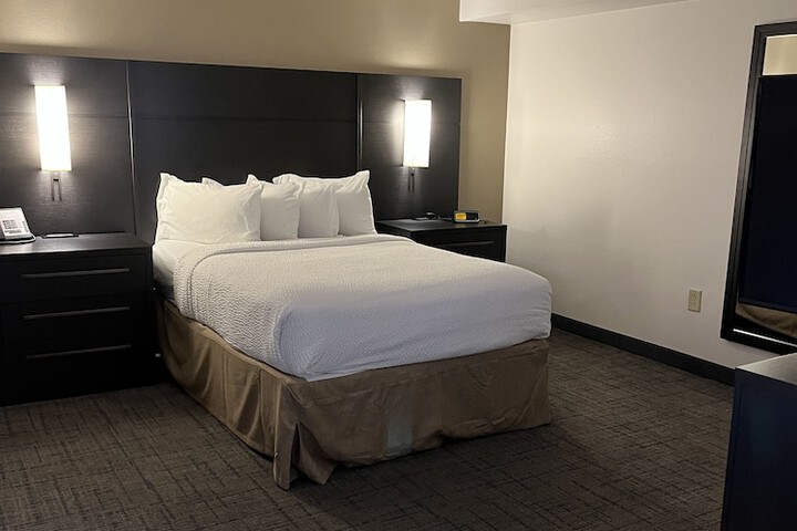 Room 14 of 35