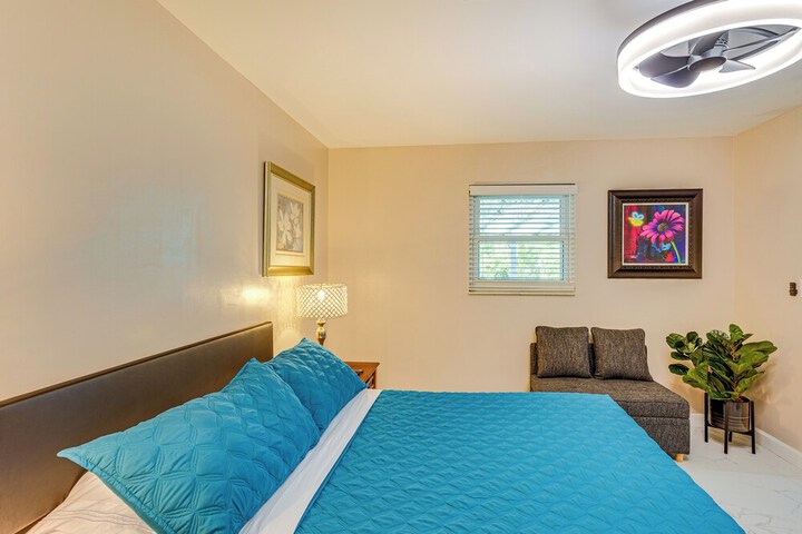 Peaceful Loxahatchee Apartment w / Covered Porch