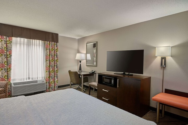 Room 17 of 49
