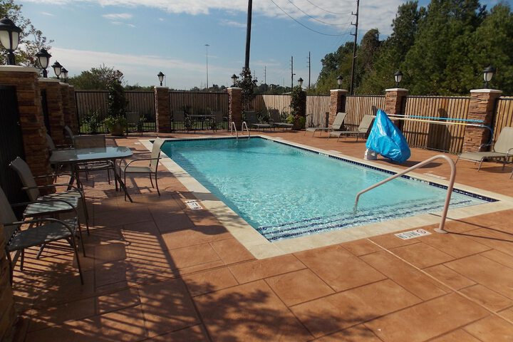 Pool 6 of 28