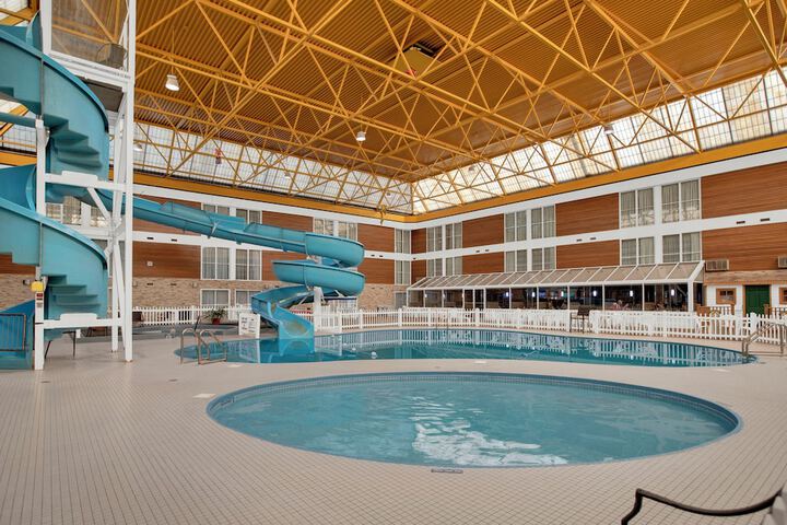 Superior Inn Hotel and Conference Centre Thunder Bay