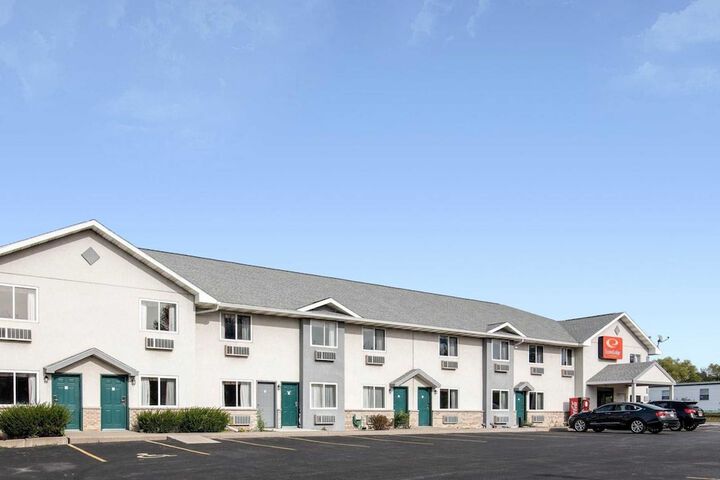 Hotel 7 of 55