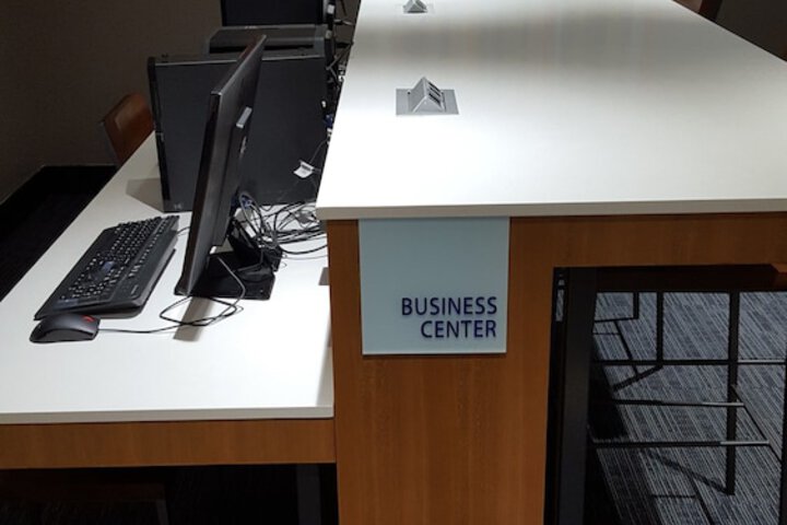 Business Center 41 of 41